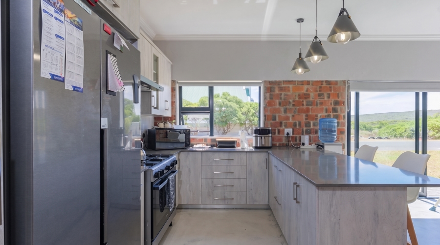 4 Bedroom Property for Sale in Agulhas Western Cape